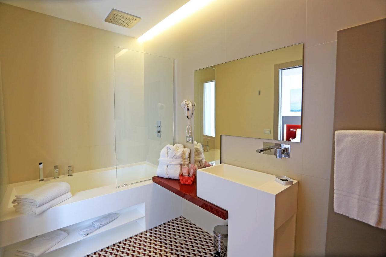 Zafran Boutique Hotel ドンナルカタ エクステリア 写真